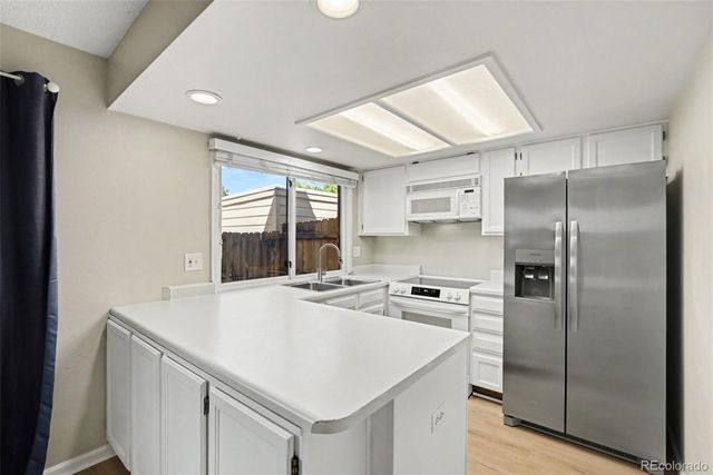 7590 S Cove Circle, Littleton, CO 80122