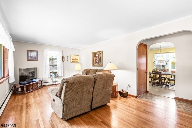 162 Cozy Lake Rd, Jefferson Twp., NJ 07438
