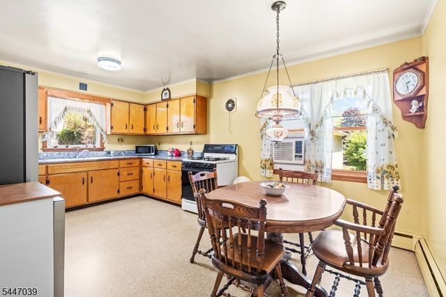 162 Cozy Lake Rd, Jefferson Twp., NJ 07438