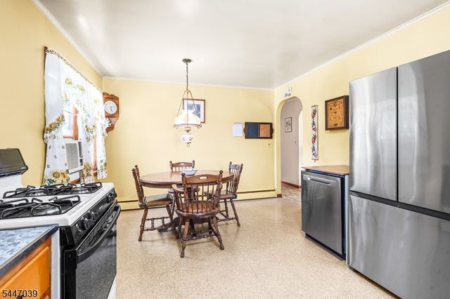 162 Cozy Lake Rd, Jefferson Twp., NJ 07438