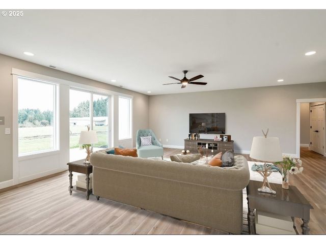 3670 Nw WESTSIDE Rd, Mc Minnville, OR 97128