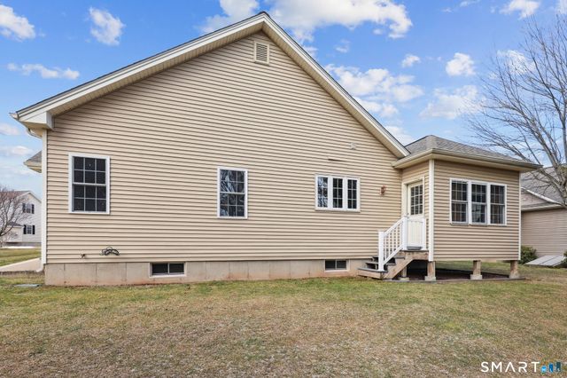 9 Dogwood Court 9, Rocky Hill, CT 06067