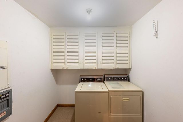 71 Barb Avenue, Heath, OH 43056