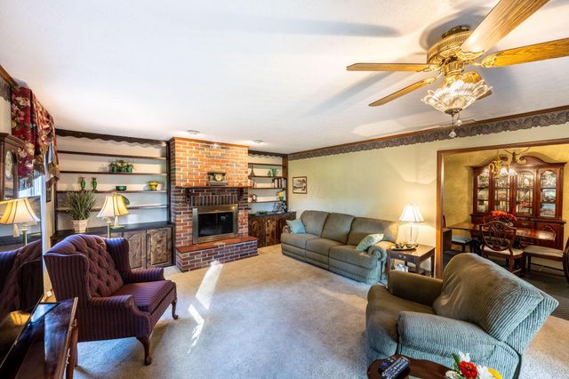 71 Barb Avenue, Heath, OH 43056