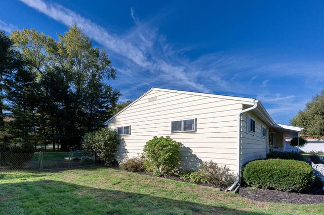 71 Barb Avenue, Heath, OH 43056