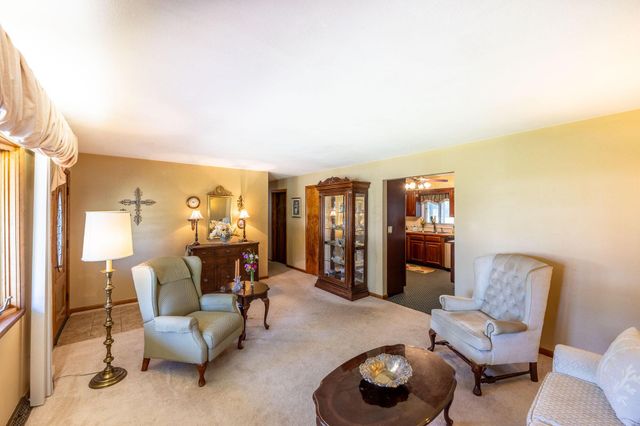 71 Barb Avenue, Heath, OH 43056