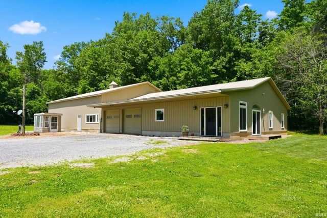 6441 N 750 East Road, Churubusco, IN 46723