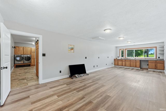 6441 N 750 East Road, Churubusco, IN 46723
