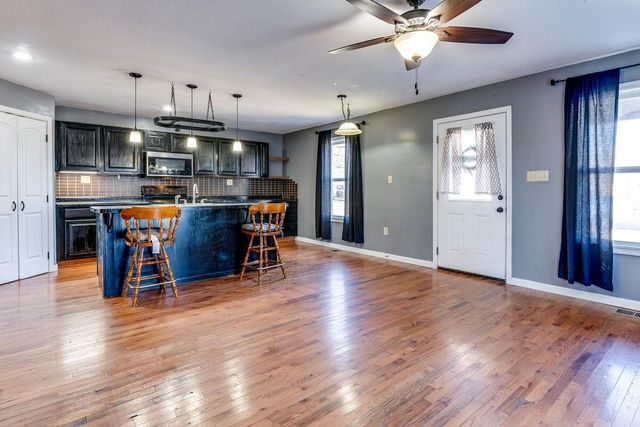 611 E 1st Street, Osawatomie, KS 66064