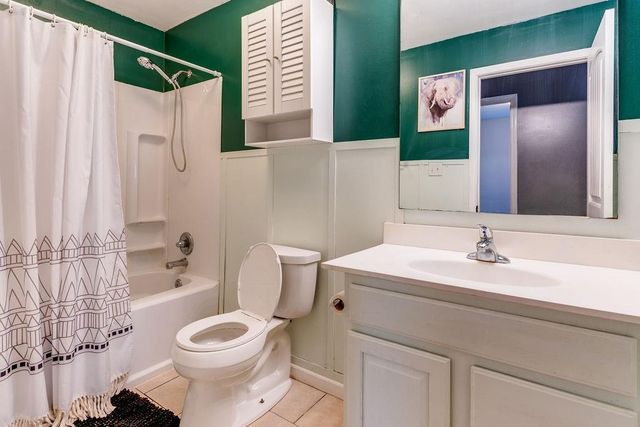 611 E 1st Street, Osawatomie, KS 66064