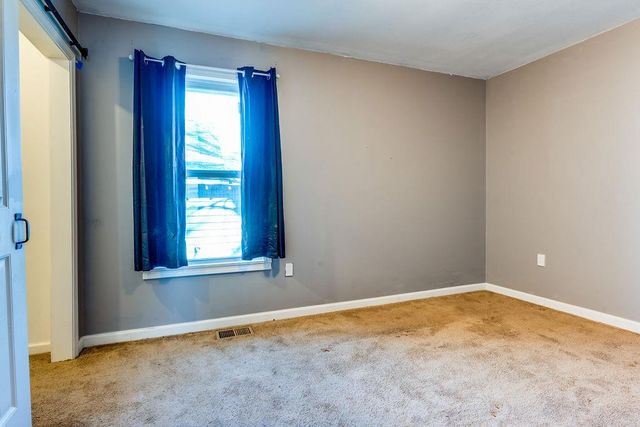 611 E 1st Street, Osawatomie, KS 66064