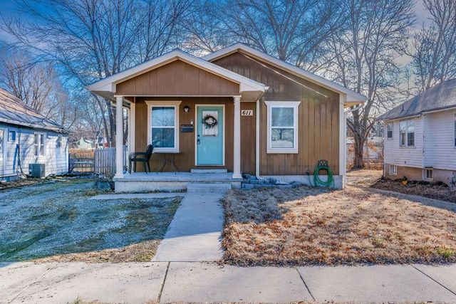 611 E 1st Street, Osawatomie, KS 66064