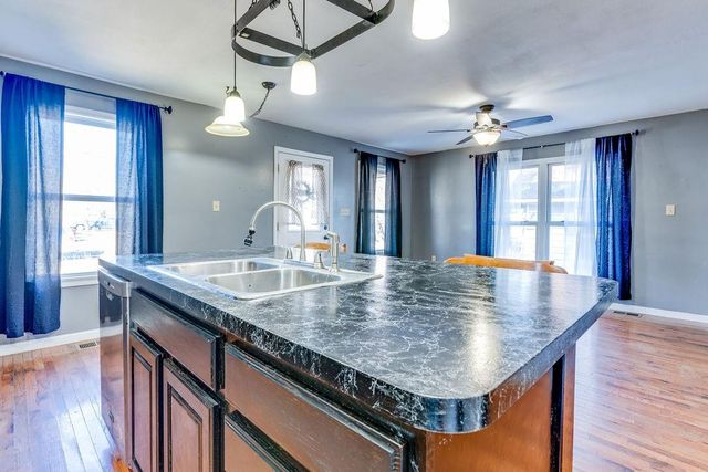 611 E 1st Street, Osawatomie, KS 66064