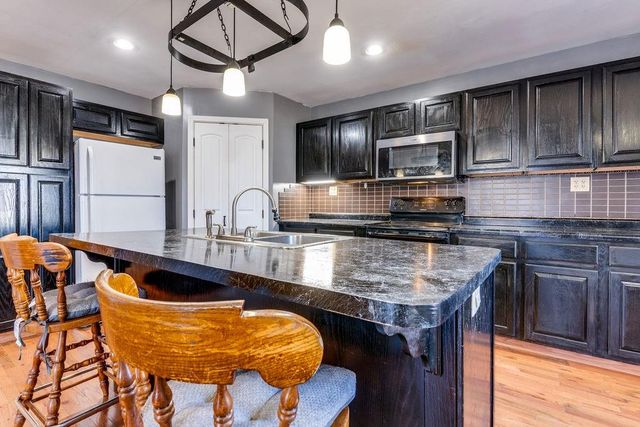 611 E 1st Street, Osawatomie, KS 66064