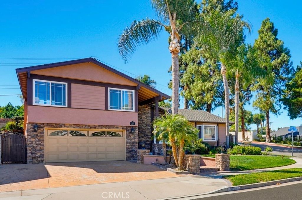 5550 E Edgemar, Anaheim, CA 92807 — exterior