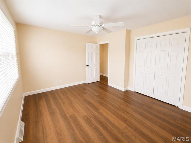 1641 Tamarack Drive, St Charles, MO 63301