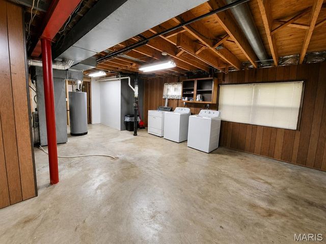 1641 Tamarack Drive, St Charles, MO 63301