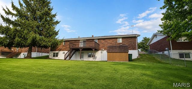 1641 Tamarack Drive, St Charles, MO 63301