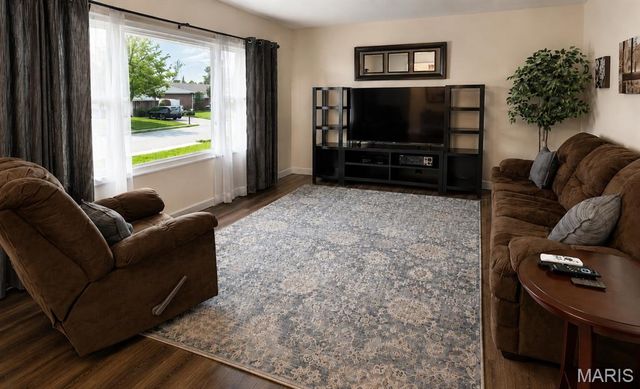 1641 Tamarack Drive, St Charles, MO 63301