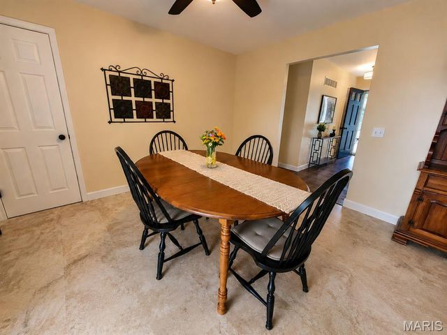 1641 Tamarack Drive, St Charles, MO 63301