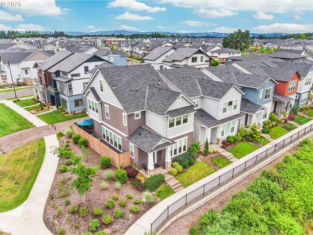 7579 Se KILCHIS Ln, Hillsboro, OR 97123