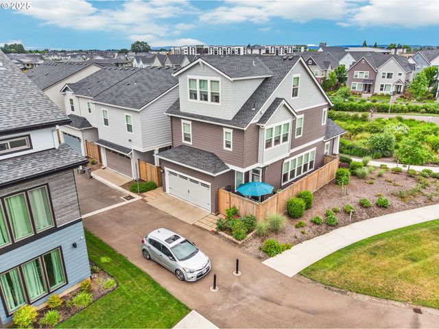 7579 Se KILCHIS Ln, Hillsboro, OR 97123