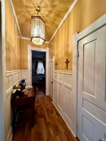 652 S Jackson Street, Frankfort, IN 46041