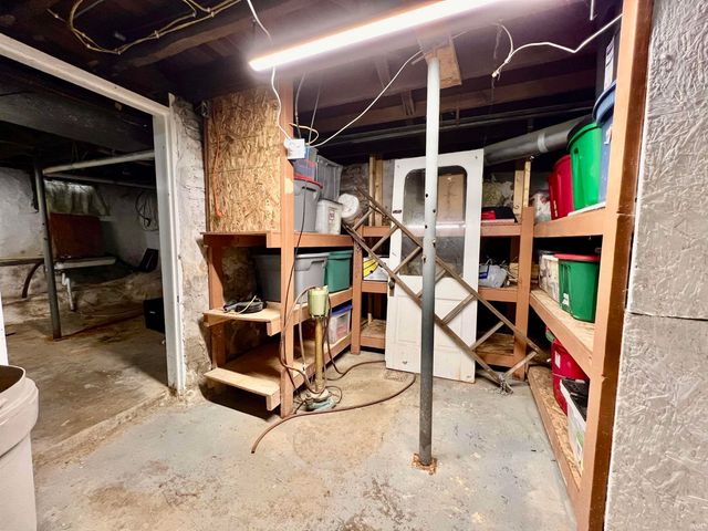 652 S Jackson Street, Frankfort, IN 46041