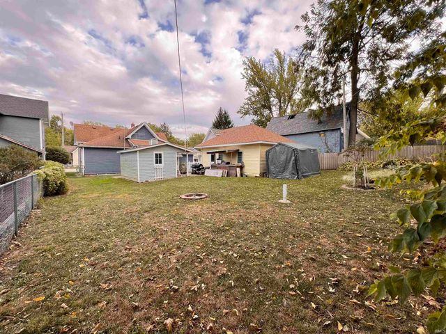 652 S Jackson Street, Frankfort, IN 46041