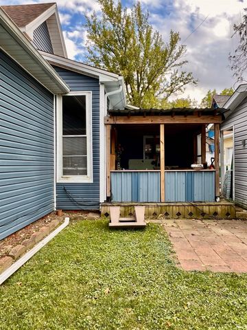 652 S Jackson Street, Frankfort, IN 46041