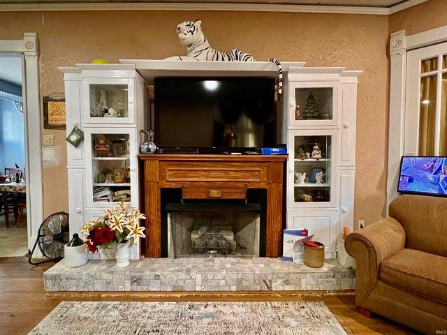 652 S Jackson Street, Frankfort, IN 46041