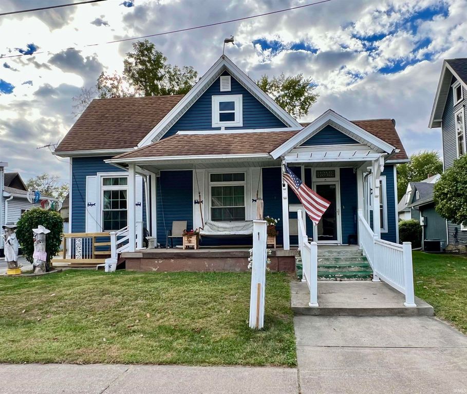 652 S Jackson Street, Frankfort, IN 46041