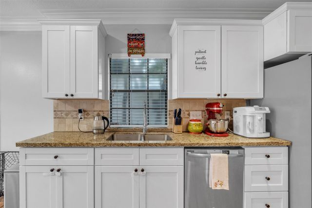 12853 Kingsbridge Lane, Houston, TX 77077