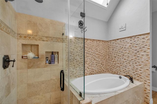 12853 Kingsbridge Lane, Houston, TX 77077