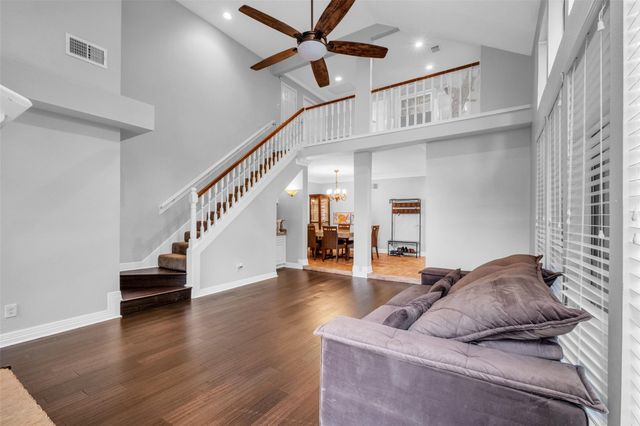 12853 Kingsbridge Lane, Houston, TX 77077