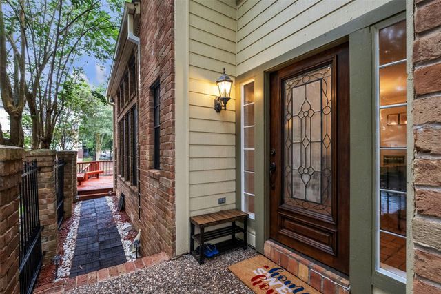 12853 Kingsbridge Lane, Houston, TX 77077
