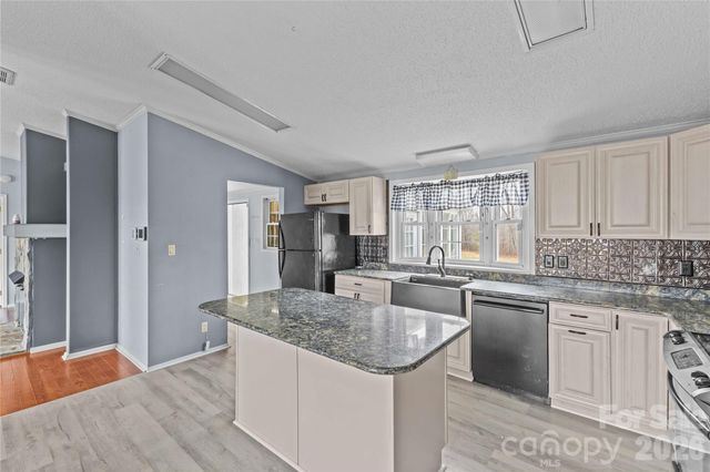 415 Massey Deal Road, Statesville, NC 28625