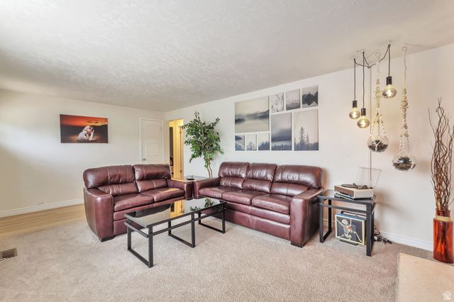 421 E 8220 S, Sandy, UT 84070