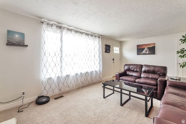 421 E 8220 S, Sandy, UT 84070