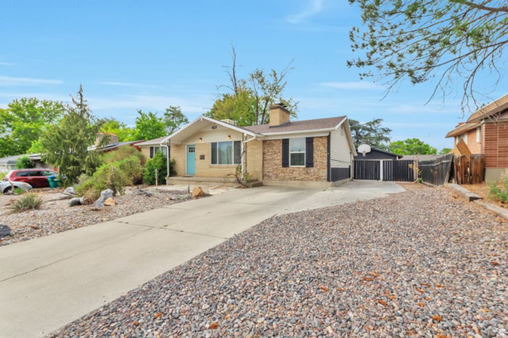 421 E 8220 S, Sandy, UT 84070