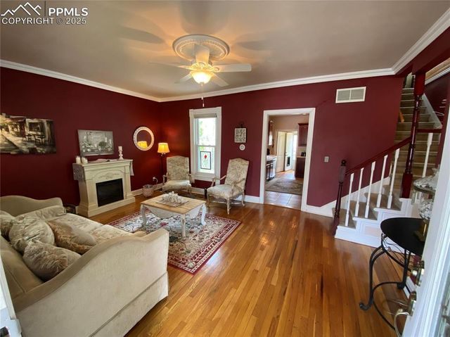 223 Custer Avenue, Colorado Springs, CO 80903