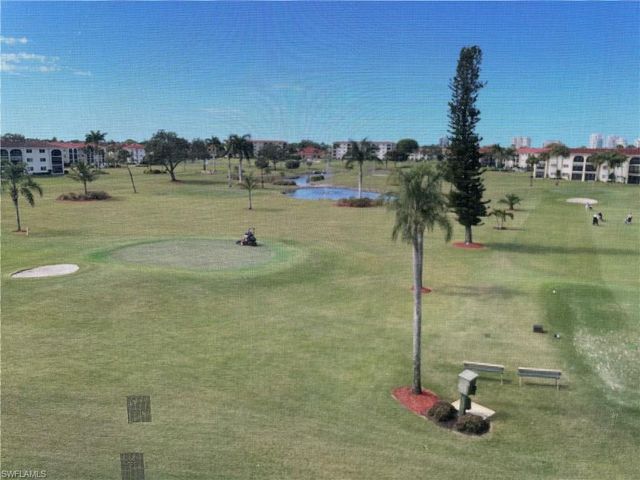 29 High Point CIR E # 405, Naples, FL 34103