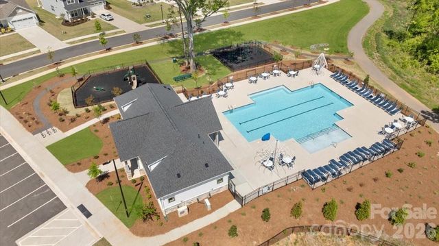 3934 Zinnia Drive, Harrisburg, NC 28075