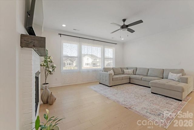 3934 Zinnia Drive, Harrisburg, NC 28075