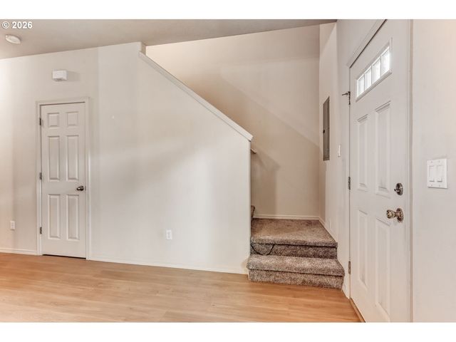 38573 CASCADIA VILLAGE Dr, Sandy, OR 97055