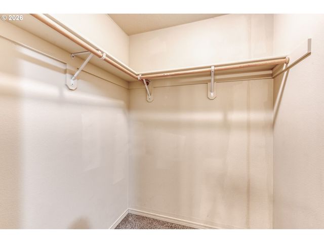 38573 CASCADIA VILLAGE Dr, Sandy, OR 97055