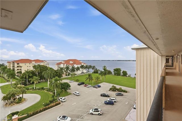 4280 SE 20th PL 808, Cape Coral, FL 33904