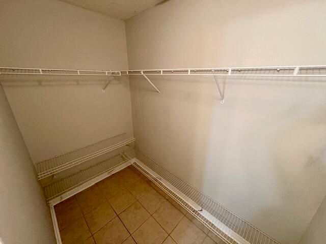 2027 Las Vegas Trail, Navarre, FL 32566