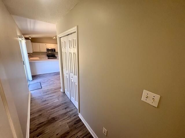 2027 Las Vegas Trail, Navarre, FL 32566