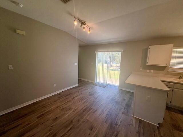 2027 Las Vegas Trail, Navarre, FL 32566